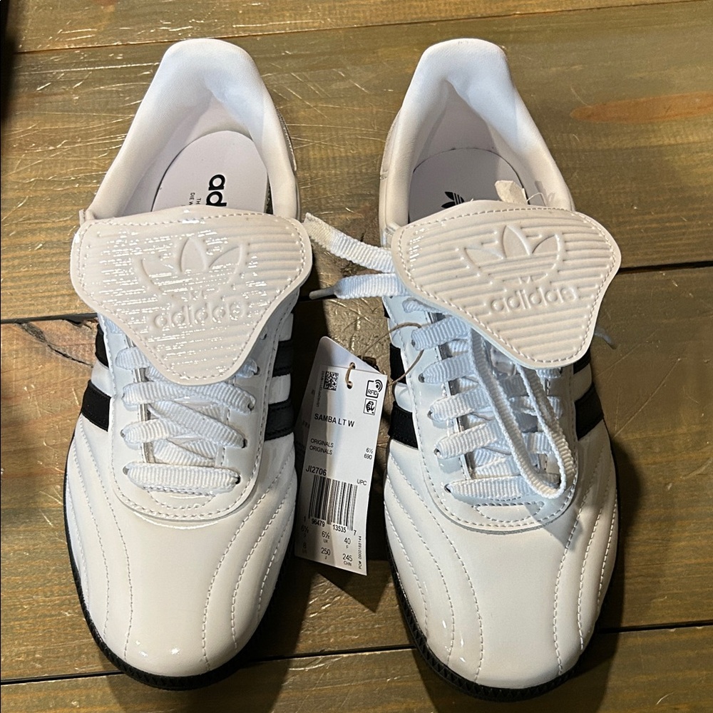 ADIDAS SAMBA LT WOMENS
"CLOUD WHITE” PATENT LEATHER